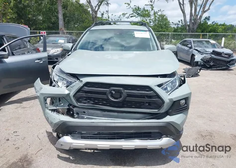 2020 Toyota Rav4 Adventure z USA, uszkodzony, nr VIN 2T3J1RFV7LC128780